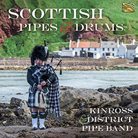 SCOTLAND Kinross and District Pipe Band: Scottish Pipes and Drums