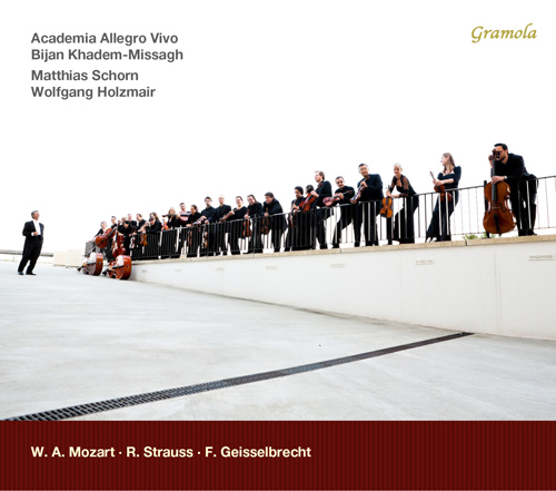 MOZART, W.A.: Clarinet Concerto, K. 622 / STRAUSS, R.: Metamorphosen / GEISSELBRECHT, F.M.: Die Waffen nieder! (Holzmair, Schorn, Khadem-Missagh)