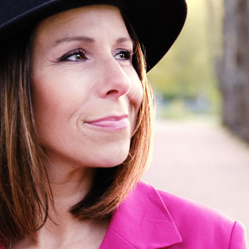 BUCZEK, Vivian: Spring Can Really Hang You Up the Most