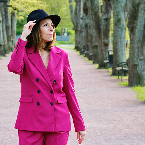 BUCZEK, Vivian: Better Days Ahead